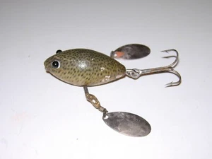 RARE ANTIQUE EARLY WOOD LEO V WISE DETROIT, MICHIGAN TWIN SPIN FROG FISHING LURE - Picture 1 of 4