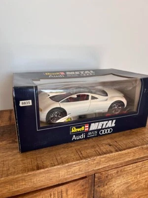 REVELL METAL 1:18 AUDI AVUS QUATTRO WHITE - Image 1 of 3