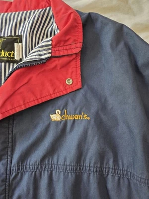 Abrigo Chaqueta Vintage K-Products EE. UU. Schwan's Ice Cream Para Hombre SM Bordado Azul  Foto 1 de 4