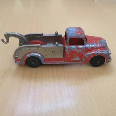 Vintage Hubley 1940's Diecast #452 Wrecker Tow Truck Kiddie Toy 40s collectible - Image 1 of 4