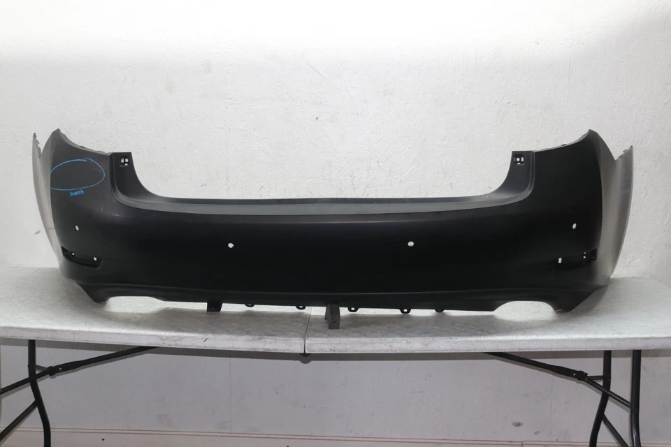 2013 2015 LEXUS ES350 REAR BUMPER COVER WITH SENSOR HOLES Foto 1 de 4