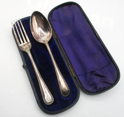 ANTIGUO TENEDOR Y CUCHARA DE POSTRE INGLÉS PLATEADO ~ SELLO H B CORONA EP con ESTUCHE Foto 1 de 4