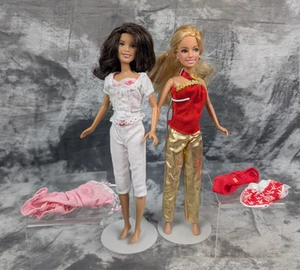 Sharpay Gabriella High School Musical 2 Puppen mehrere Outfits Disney 2007 - Bild 1 von 20