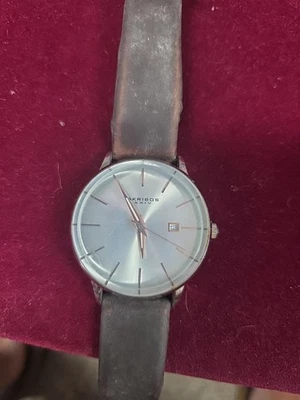 Akribos XXIV men's classic date curved crystal leather strap watch, Needs New... - Image 1 of 4