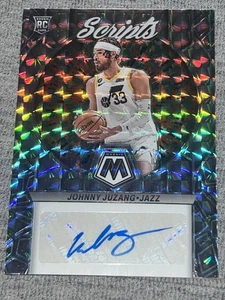 2022-23 Panini Mosaic Johnny Juzang Rookie Scripts ¡Auto! RC #RS-JUZ! - Imagen 1 de 2
