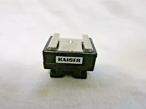KAISER 1301 FLASH SHOE ADAPTER HOT FLASH SYNCHRO PC SYNC 1/4" THREAD MOUNT K1301 - Picture 1 of 3