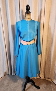 Late 1960s early 1970s Cornflower Blue Vintage Dress by Jennifer Gee Mid Century - Picture 1 of 8
