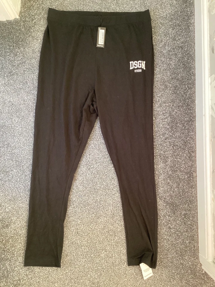 BNWT Boohoo Plus Design Studio Slogan Leggings Black Size 22 - Image 1 of 1