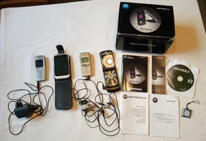 Konvolut 4x Handys (2x Nokia, 1x HTC u.  1 x Motorola + Zub.), Original Displays - Bild 1 von 24