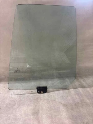2004 Jeep Liberty Rear Door Glass Drivers Rear OEM Foto 1 de 4