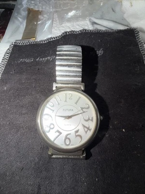 futura watch quartz - Image 1 of 2