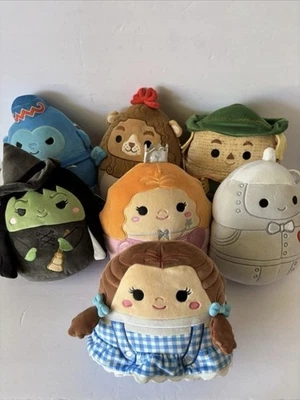 Squishmallows O Mágico de Oz 85º Aniversário 8” Pelúcia Conjunto Completo de 7 Novo com etiquetas - Imagem 1 de 4