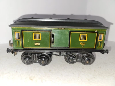 Prewar BING - O GAUGE - TIN - GREEN BAGGAGE CAR- vintage - Image 1 of 4