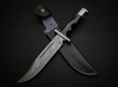 Cuchillo de película Scream - Acero Damasco con funda de cuero - Accesorios para películas Foto 1 de 4