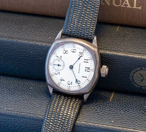 ELEGANTE Orologio Transizionale Argento Vintage Waltham Deco 1910 SERVITO con GARANZIA - Foto 1 di 10
