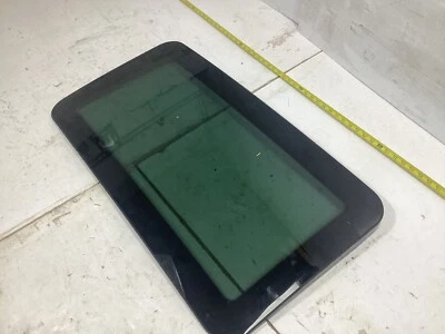 2004-2010 BMW E60 525i 528i Sunroof Glass 7033530 OEM . - Image 1 of 4