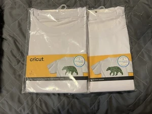 CRICUT LOT OF 2 WHITE MENS SIZE LARGE BLANK T-SHIRT SHORT SLEEVE - Picture 1 of 5