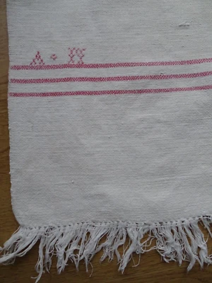 SUPERBE TORCHON ,NAPPE VIGNERON ,CHANVRE ANCIEN TRAME FINE & DOUCE LITEAU 123x62 - Photo 1/3