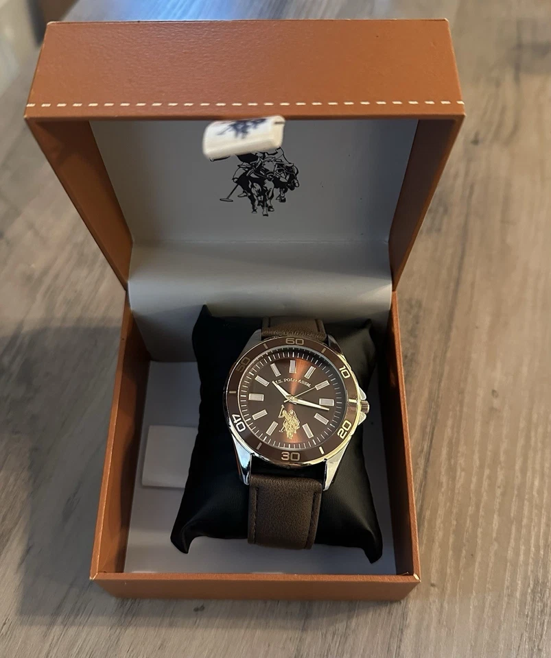 U.S. Polo Assn. Reloj estilo correa de cuero para hombre ~ sin probar / necesita batería nueva como está Foto 1 de 4