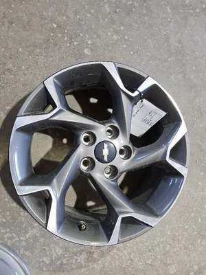 2024-2025 Chevy Trax aro de roda 17x7-1/2 pintado de cinza Opt Q7D - Imagem 1 de 4