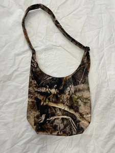 NEW BAGGU Photo Forest Small Nylon Sling Bag Camo Discontinued Sold Out - Picture 1 of 4