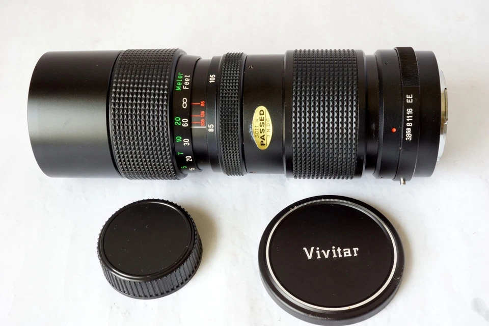 Vivitar 85-205mm f3.8 Constant Apertrue  Zoom Lens Konica AR Mount Barely Used - Image 1 of 4