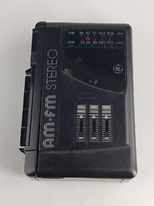 Vintage GE Portable AM/FM  Radio Cassette Player Model 3-5476B