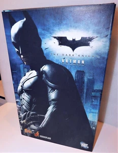 HOT TOYS MMS71 BATMAN Dark Knight New Costume 12 In. 1/6 figure NEW SEALED - Picture 1 of 8