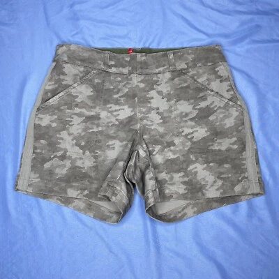 Spanx Shorts Women's Size Medium Camouflage 5" Inseam Rayon Stretch Camo - Image 1 of 4