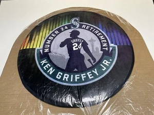 Griffey Jr Base Round 22” Rug, Retirement Celebration W/Mint - Picture 1 of 3