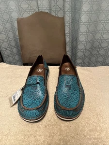 Ariat Cruiser Cepillado Turquesa Floral Repujado 10042526 Mujer’s Talla 7 Nuevo - Imagen 1 de 6