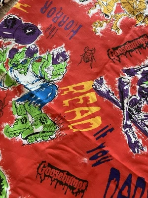 GOOSEBUMPS 红色棉织物 44 英寸 Wx52L 降落伞机 ©1997 万圣节 — 第 1/4 张图片