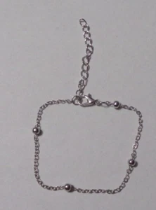 Nuevo brazalete cadena cuentas tono plata 6,75" - Imagen 1 de 4