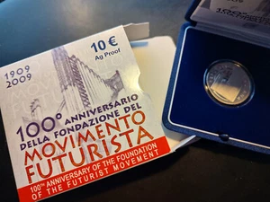 2009 Italia 10 euro Argento PROOF Movimento Futurista Fondo specchio Repubblica - Foto 1 di 1