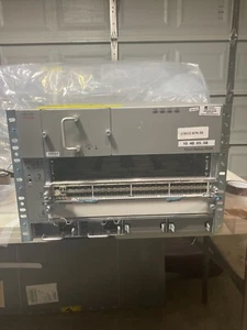 Cisco N7K-C7004 Nexus 7000 Series 4-Slot Chassis w/ N7K-F248XP-25E, 2 PSU, FAN - Zdjęcie 1 z 3