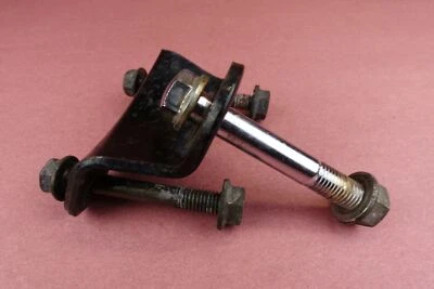 Honda Magna 700 VF700 V42 VF700C 1984-1987 SOPORTE PERNOS MONTAJE MOTOR Foto 1 de 3