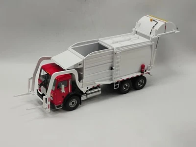 Camión de basura First Gear 1:34 Peterbilt carga frontal residuos PIEZAS O REPARACIÓN Foto 1 de 4