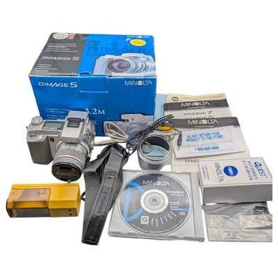 Vintage Minolta DiMAGE 5 Digital Camera 3.3MP 7x Zoom Box Manuals Charger TESTED - Image 1 of 4