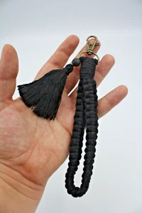 Makramee Schlüsselanhänger / Geflochten / Geschenk / Anhänger / Taschenanhänger - Bild 1 von 2