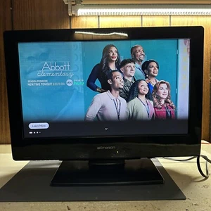 Emerson 19" TV Built-in DVD Player HDMI/AV Gaming 720P LCD LD190EM2 - Picture 1 of 4