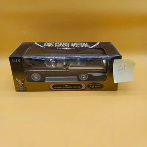 Road Signature 1/18 1957 Mercury Turnpike Cruiser Convertible #25780 NRFB - Picture 1 of 9