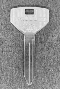 Lots of Y157 P1794 CHR-14E 596504 Type Key Blanks for Chrysler - Picture 1 of 6