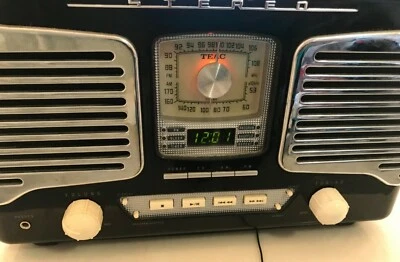 Black TEAC SL-D80-B Deluxe AM/FM Stereo Radio CD Player (player BROKEN) - Image 1 of 4
