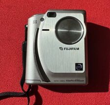 Fujifilm FinePix 4700 Zoom Digital Camera Working Tested