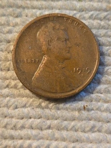 1919 s wheat penny error, Half Liberty Missing - Picture 1 of 4