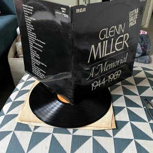 Glenn Miller And His Orchestra – A Memorial 1944-1969 2 LP Set Vintage 1969 VG+  - Picture 1 of 10
