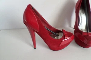 ANNE MICHELLE Red Stiletto Heels New in Box Size 6 - Picture 1 of 8