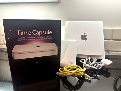 Apple AirPort Time Capsule 1TB Wifi Router A1355 3rd Generation Dual Band MC343 - Image 1 of 4