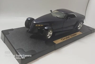 Motor Max - Chrysler Howler Concept Car Model 1:18 scale - Dark purple.  - Image 1 of 4