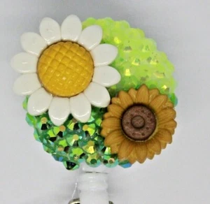 Flower Daisy Sunflower Badge Reel ID Holder Nurse Teacher et Dental Badge Pull - Picture 1 of 2